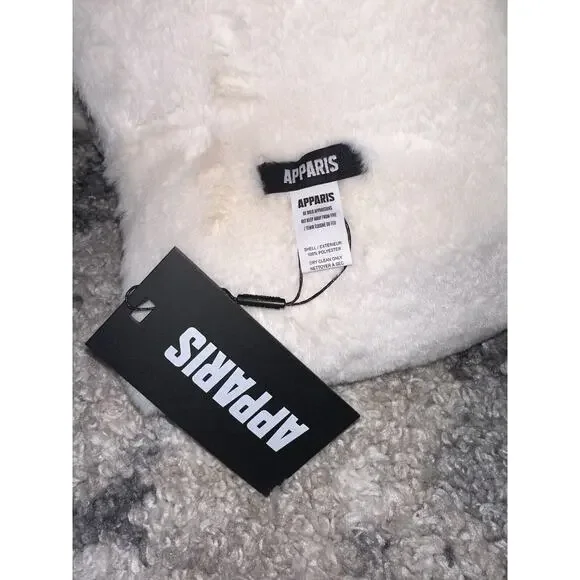 APPARIS Ivory Bambi White Faux Fur Neck Scarf NWT ☆ MSRP 92.00 - Picture 5 of 5